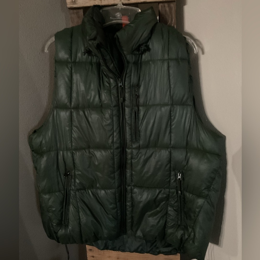 Field & Stream Men’s Dark Green Quilted Vest size xxl